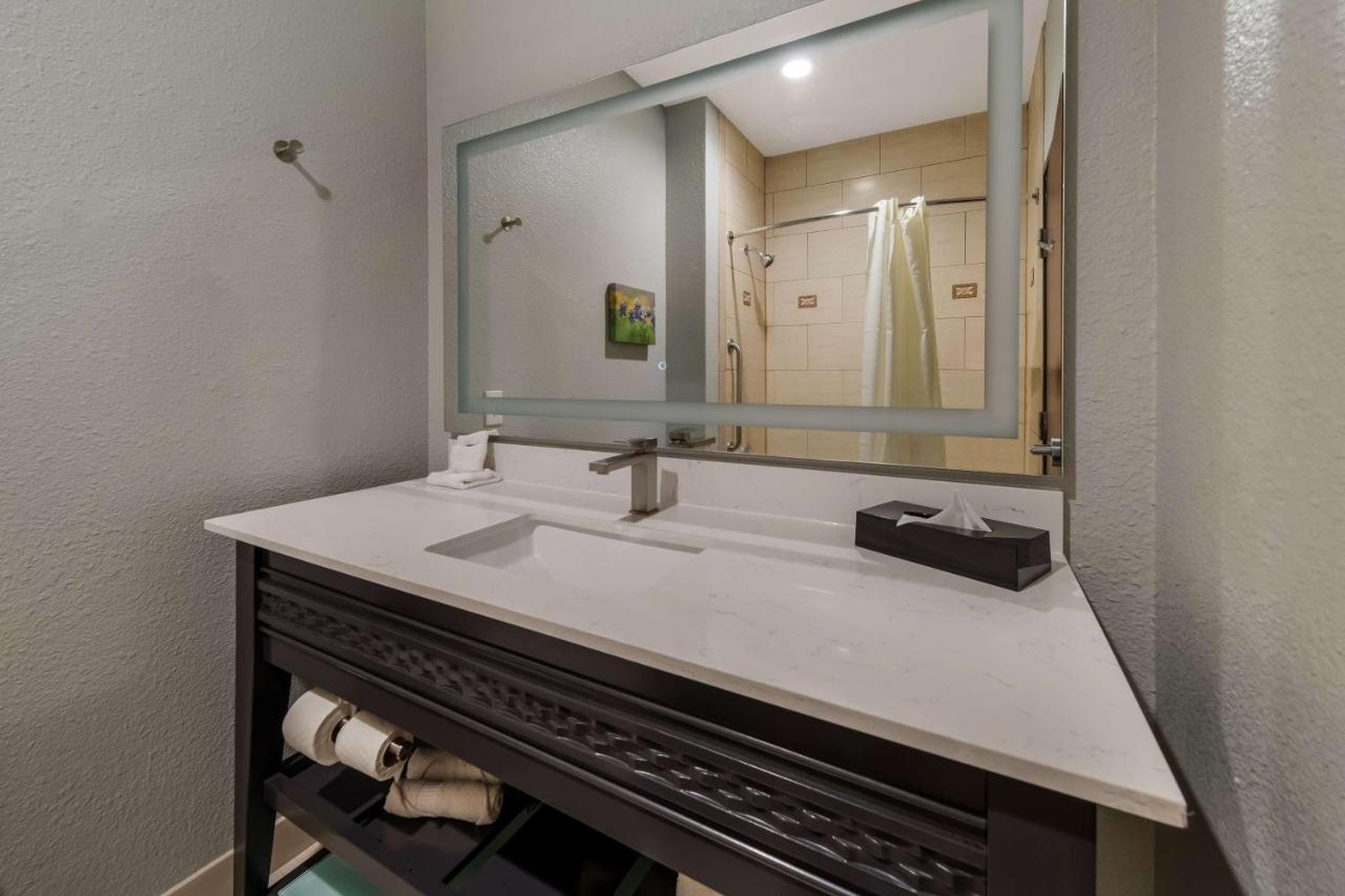 Best Western Bowie Inn & Suites Экстерьер фото