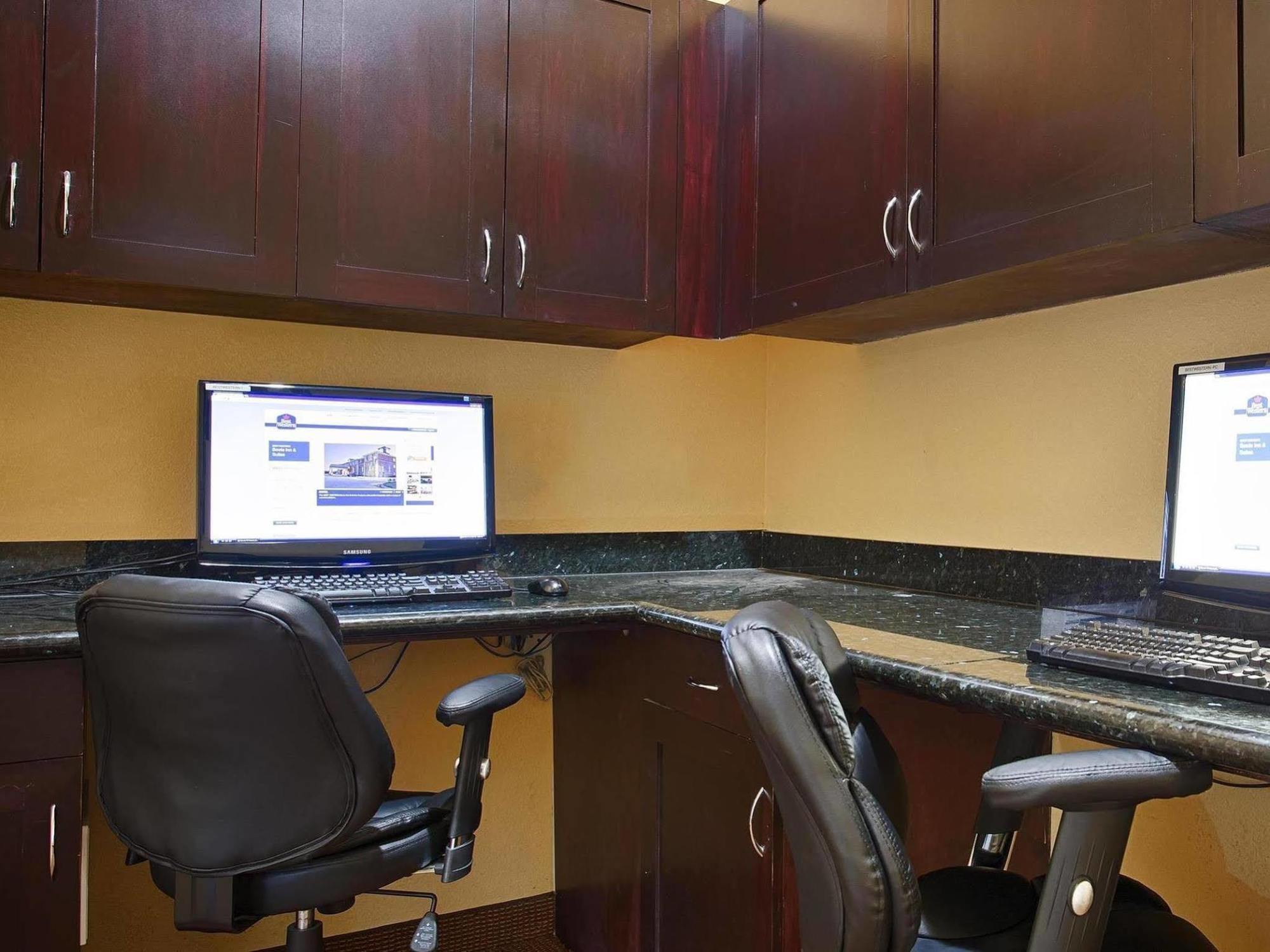 Best Western Bowie Inn & Suites Экстерьер фото